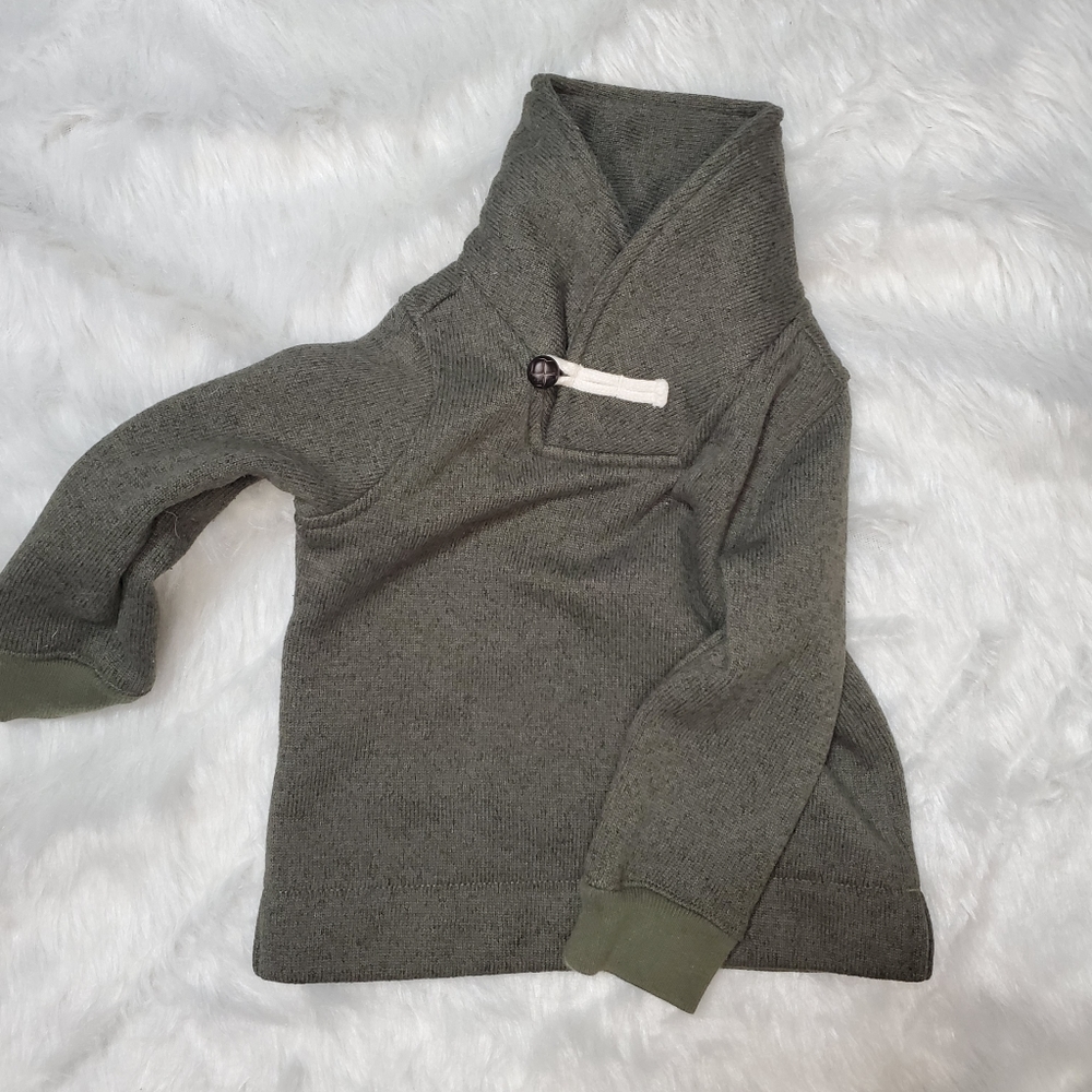 Boys Olive pullover 2T